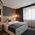 Boardinghouse Apartment Dusseldorf