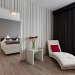 Apartment Boardinghouse *