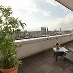 Boardinghouse Apartment